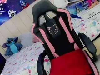 Freechat kilye-nella on CamSoda