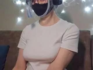 kimtoti on CamSoda 