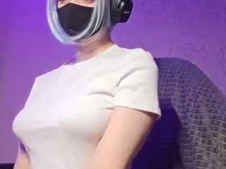 kimtoti on CamSoda 