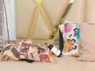 Offline kinkyhousewifee on CamSoda