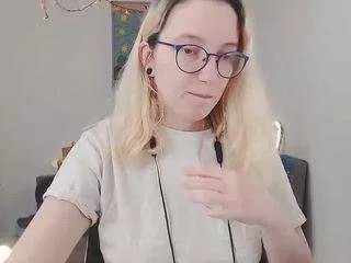 Offline kiratarot on CamSoda