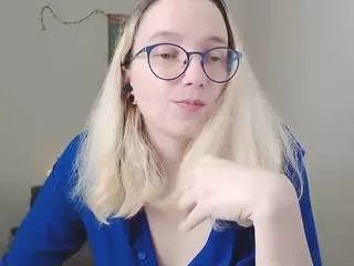 Offline kiratarot on CamSoda