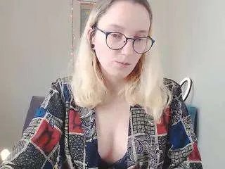 Offline kiratarot on CamSoda