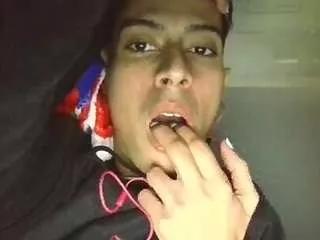 Offline kloedolll on CamSoda