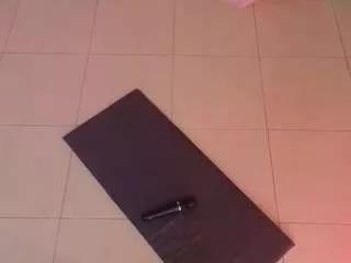 lady-brownn on CamSoda 