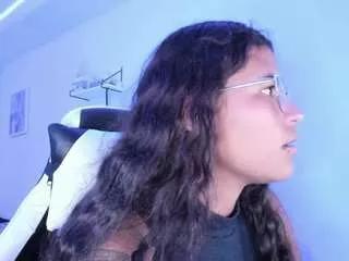 lady-brownnnn on CamSoda 
