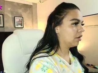 ladyreyes on CamSoda 