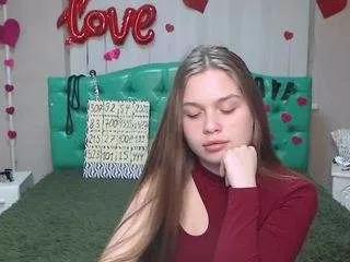 larapika on CamSoda 