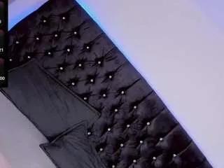 lariissaa22 on CamSoda 