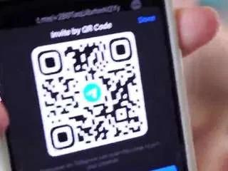 Freechat larrainehawman on CamSoda