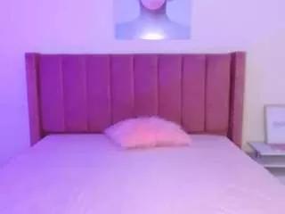 laurag4 on CamSoda 