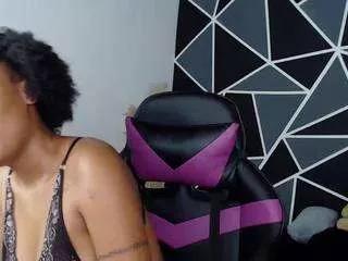 lauren-moon1 on CamSoda 