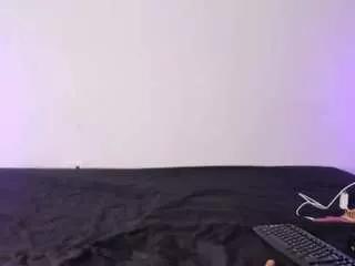 laurynhillys on CamSoda 
