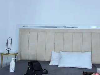 Offline layla-golden on CamSoda