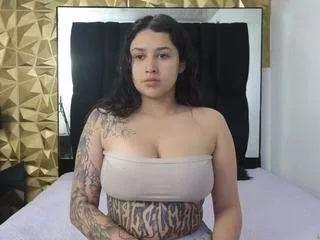 leyna-angels on CamSoda 