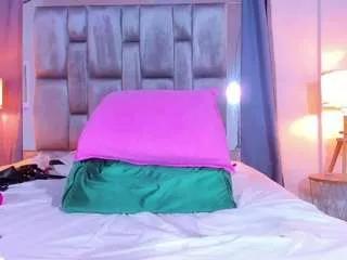 liaantonela69 on CamSoda 