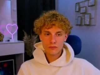 liam-bb on CamSoda 