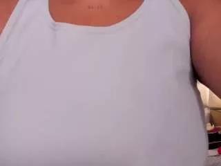 liamariana on CamSoda 