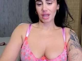 libbyloveheart on CamSoda 