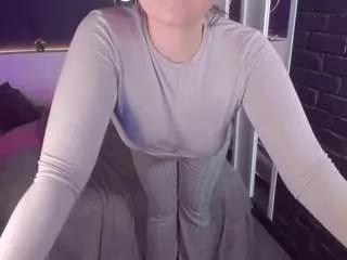 lilacmuse on CamSoda 