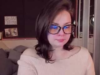 lilacmuse on CamSoda 