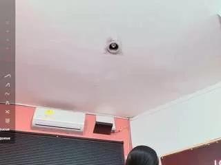 lilisantos on CamSoda 
