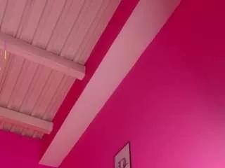 lilisantos on CamSoda 
