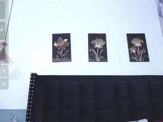 lilisantos on CamSoda 