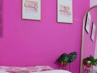 lilisantos on CamSoda 