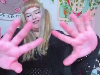 lilmilkylilly on CamSoda 