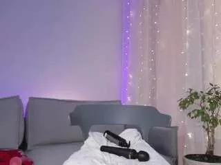 Offline linastones on CamSoda