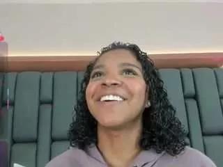 lisa-mendez on CamSoda 