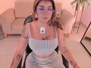 lisamonroe1 on CamSoda 