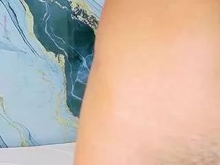 littleissues on CamSoda 