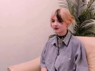 lizbethdoddy on CamSoda 