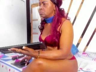 lola-hornei on CamSoda 