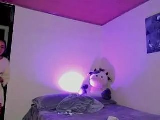 Offline lola-leah on CamSoda