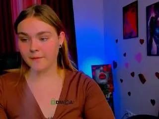 lorraine-carter on CamSoda 