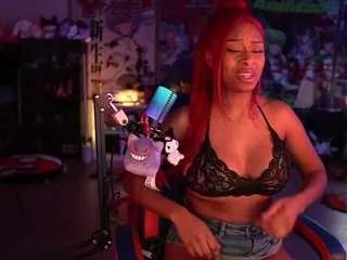 Freechat lovenzia on CamSoda