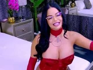 lovetoplay00 on CamSoda 
