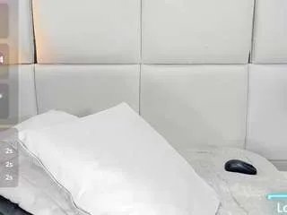 Offline lucy-darkangel on CamSoda