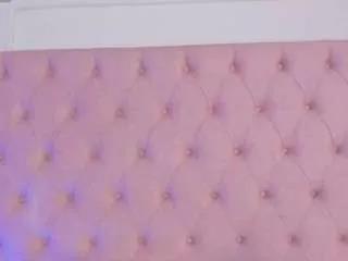 lucy-vega on CamSoda 