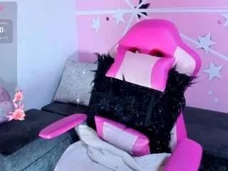 lucybeatifull on CamSoda 