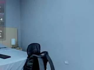 lucylovelyy1 on CamSoda 