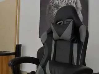 luke-09 on CamSoda 