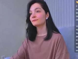 luna-moon13 on CamSoda 