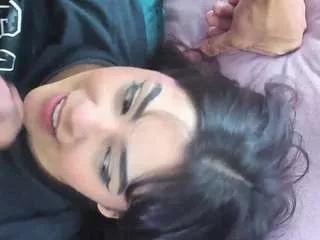 lunahoggins on CamSoda 
