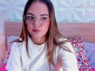 lunaleee on CamSoda 
