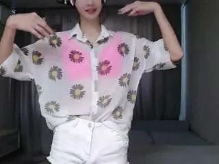 Freechat lunytang on CamSoda