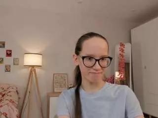 lynettebails on CamSoda 